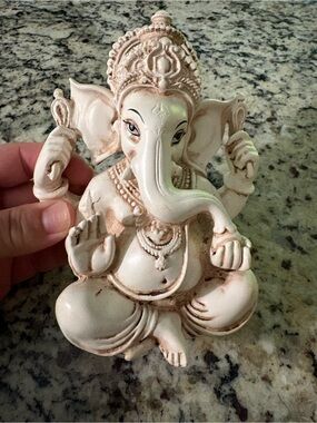 Source Unknown Cream and Light Brown Ganesha Statue